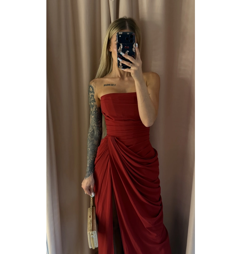 Cyra red Cyra red