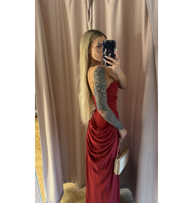Cyra red Cyra red